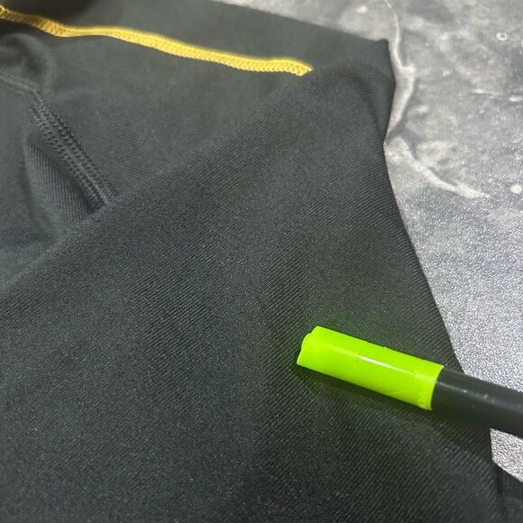 Nike Women’s Small Black Quarter Zip Light Pullover - Picture 5 of 6